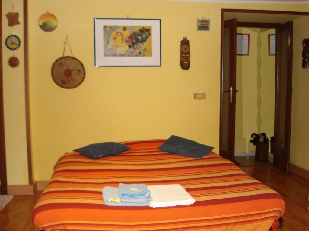 Orange House Hotel Naples Bilik gambar